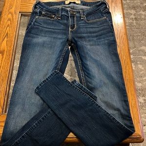 Hollister  super skinny  W 27  L 33